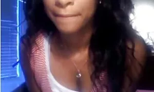 സുന്ദരിയായ കറുത്ത കൗ ...